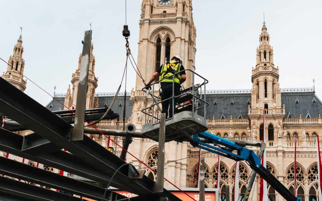 Erfolgreicher Tribünenaufbau für die Wiener Filmfestspiele am Rathausplatz