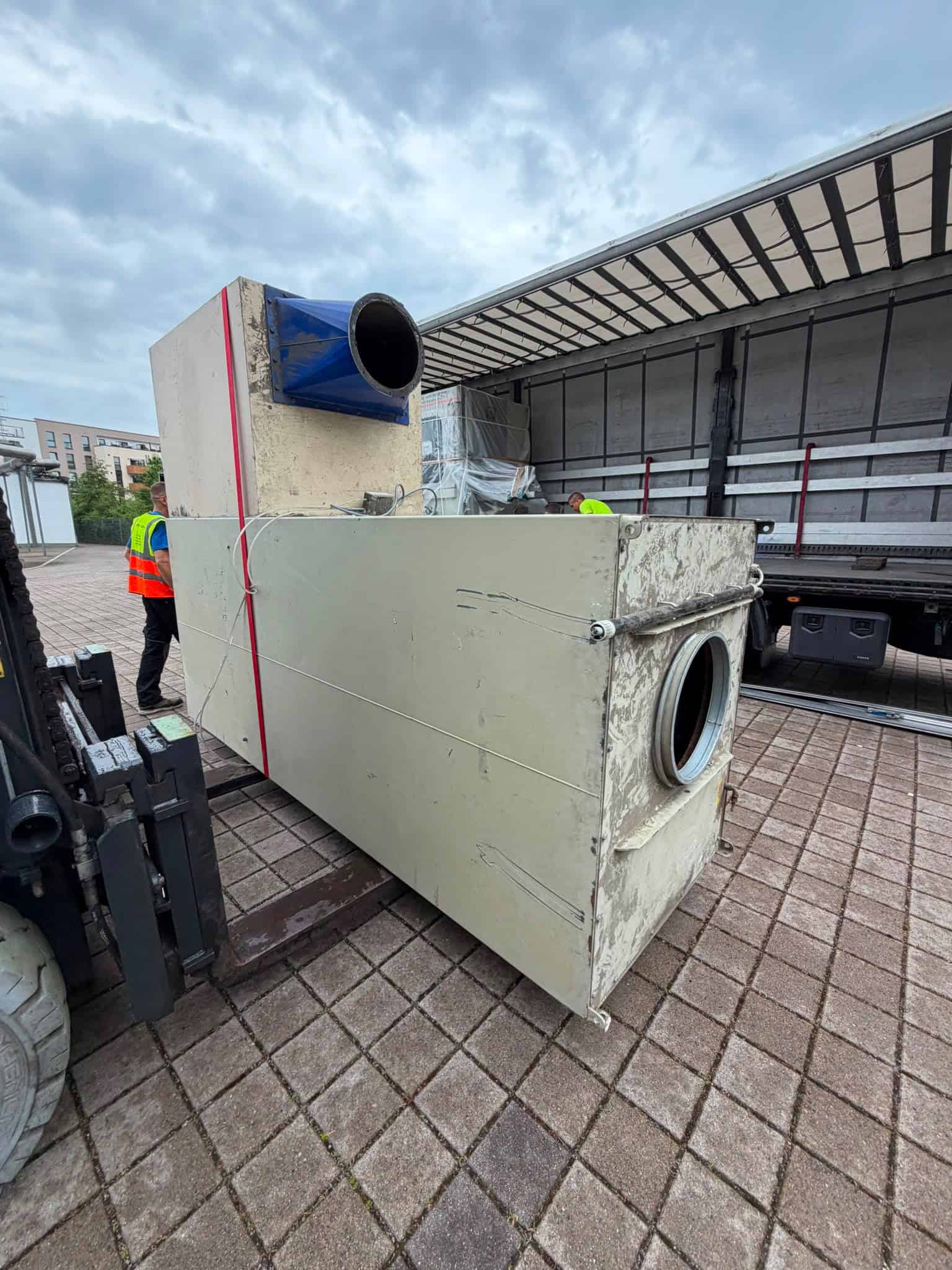 schleifmittel-schwertransport